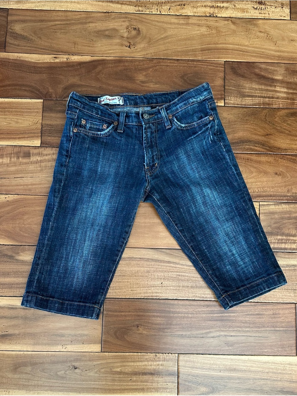 Red Engine Vintage Denim Bermuda Shorts Size 27 Y2K Dark Wash